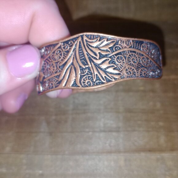 Paparazzi Daisy Paradise - Copper Bracelet - Picture 2 of 3